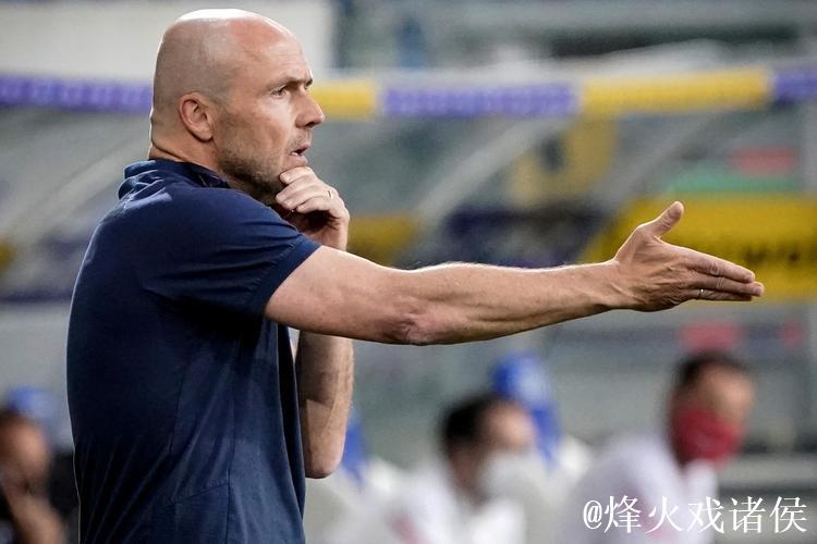 霍芬海姆俱乐部宣布与主教练许路德结束合作 霍芬海姆俱乐部宣布与主教练许路德结束合作